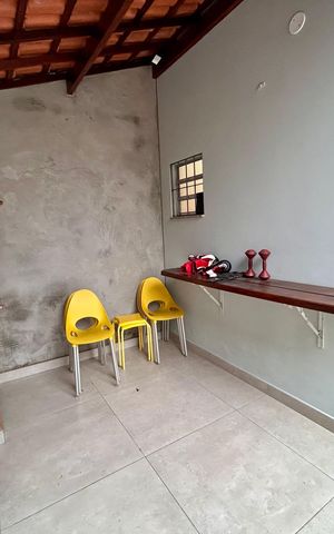 Casa à venda com 181m², 3 quartos e 2 vagas Casa à venda com 181m², 3 quartos e 2 vagasChurrasqueira