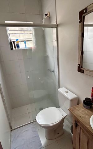 Casa à venda com 181m², 3 quartos e 2 vagas Casa à venda com 181m², 3 quartos e 2 vagasBanheiro 1