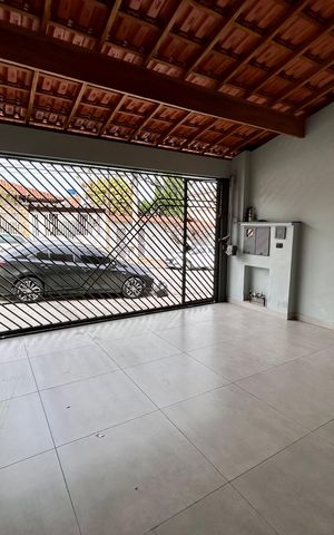 Casa à venda com 181m², 3 quartos e 2 vagas Casa à venda com 181m², 3 quartos e 2 vagasGaragem