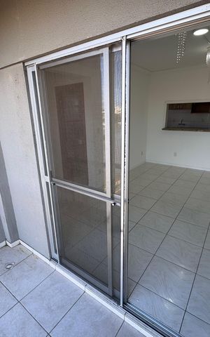 Apartamento para alugar com 80m², 3 quartos e 1 vaga Apartamento para alugar com 80m², 3 quartos e 1 vagaVaranda da Sala
