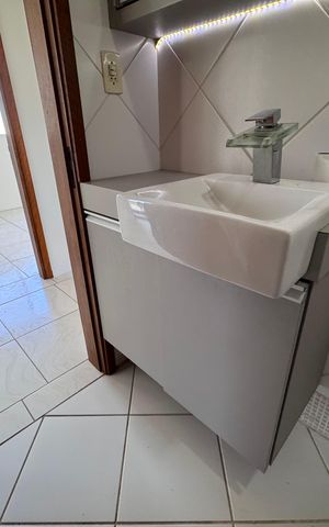 Apartamento para alugar com 80m², 3 quartos e 1 vaga Apartamento para alugar com 80m², 3 quartos e 1 vagaBanheiro