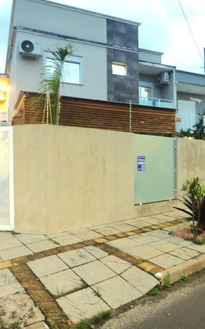 Casa à venda com 115m², 3 quartos e 2 vagasFachada