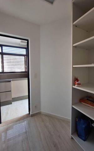 Apartamento para alugar com 183m², 4 quartos e 2 vagas Apartamento para alugar com 183m², 4 quartos e 2 vagasQuarto de Serviço