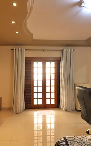 Casa à venda com 370m², 3 quartos e 8 vagasSuíte 1