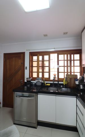 Casa à venda com 370m², 3 quartos e 8 vagasCozinha