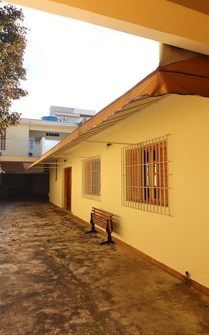 Casa à venda com 370m², 3 quartos e 8 vagasQuintal