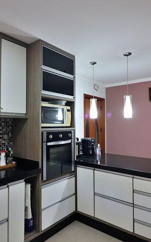 Casa à venda com 370m², 3 quartos e 8 vagasCozinha