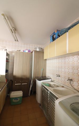 Casa à venda com 370m², 3 quartos e 8 vagasÁrea de Serviço