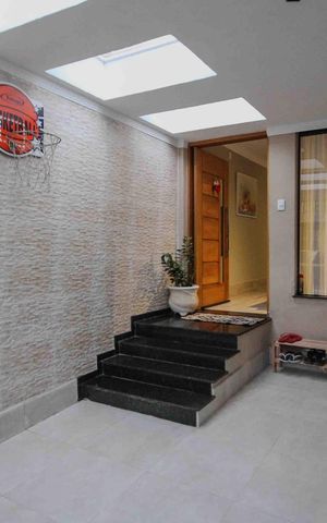 Casa à venda com 140m², 3 quartos e 2 vagas Casa à venda com 140m², 3 quartos e 2 vagasGaragem