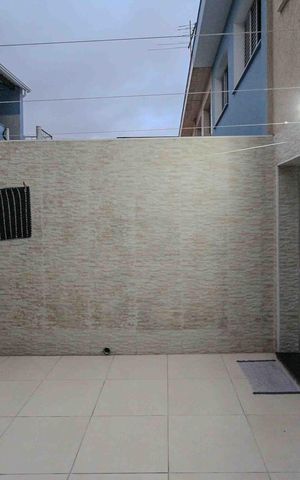 Casa à venda com 140m², 3 quartos e 2 vagas Casa à venda com 140m², 3 quartos e 2 vagasQuintal