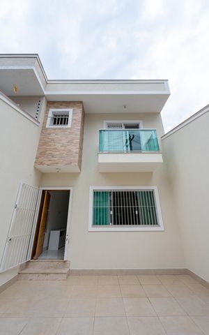 Casa à venda com 95m², 3 quartos e 2 vagas Casa à venda com 95m², 3 quartos e 2 vagasGaragem