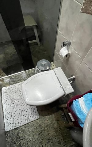Casa à venda com 220m², 4 quartos e 3 vagasBanheiro 2