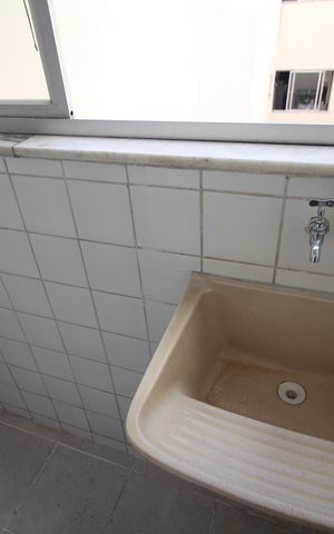 Apartamento para alugar com 70m², 3 quartos e 1 vagaÁrea de Serviço