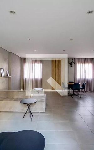 Apartamento à venda com 35m², 2 quartos e sem vagaÁrea comum
