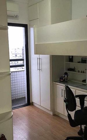Apartamento à venda com 210m², 4 quartos e 4 vagas