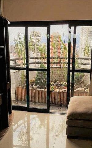 Apartamento à venda com 210m², 4 quartos e 4 vagas