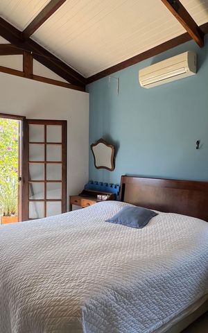 Casa à venda com 230m², 5 quartos e 2 vagas Casa à venda com 230m², 5 quartos e 2 vagasSuíte 3