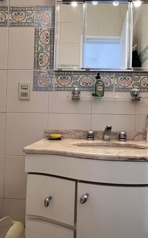 Casa à venda com 230m², 5 quartos e 2 vagas Casa à venda com 230m², 5 quartos e 2 vagasBanheiro da Suíte 2