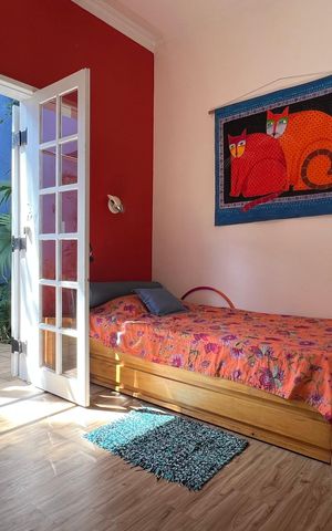 Casa à venda com 230m², 5 quartos e 2 vagas Casa à venda com 230m², 5 quartos e 2 vagasSuíte 2