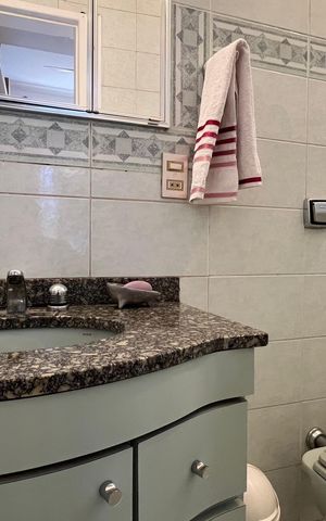 Casa à venda com 230m², 5 quartos e 2 vagas Casa à venda com 230m², 5 quartos e 2 vagasBanheiro da Suíte 1