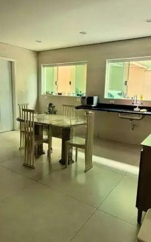 Casa à venda com 200m², 3 quartos e 7 vagas Casa à venda com 200m², 3 quartos e 7 vagasCozinha