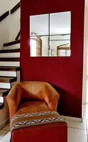 Casa à venda com 250m², 2 quartos e 1 vaga Casa à venda com 250m², 2 quartos e 1 vagaSala