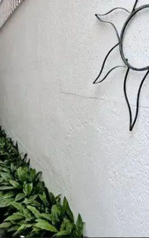 Casa à venda com 250m², 2 quartos e 1 vaga Casa à venda com 250m², 2 quartos e 1 vagaQuintal
