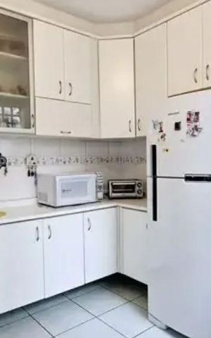 Casa à venda com 250m², 2 quartos e 1 vaga Casa à venda com 250m², 2 quartos e 1 vagaCozinha