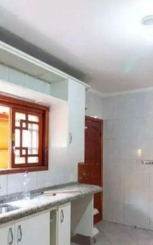 Casa à venda com 230m², 3 quartos e 4 vagas Casa à venda com 230m², 3 quartos e 4 vagasCozinha