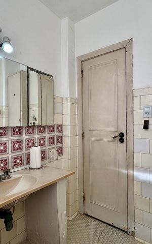 Apartamento à venda com 133m², 2 quartos e 1 vaga Apartamento à venda com 133m², 2 quartos e 1 vagaBanheiro social