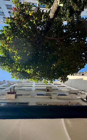 Apartamento à venda com 133m², 2 quartos e 1 vaga Apartamento à venda com 133m², 2 quartos e 1 vagaFachada