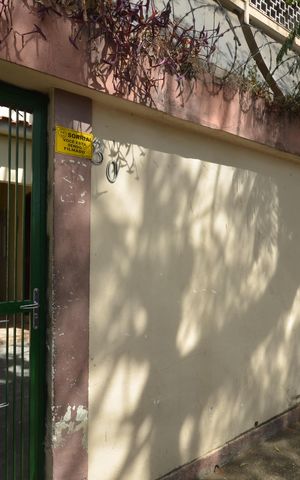 Casa para alugar com 80m², 2 quartos e 1 vagaFachada