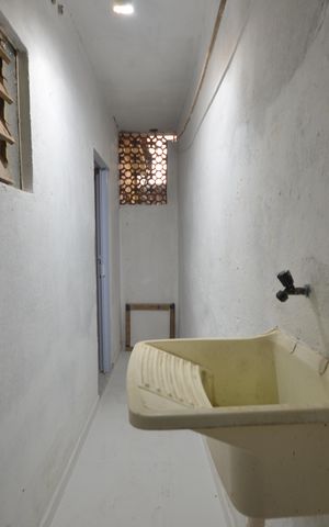 Casa para alugar com 80m², 2 quartos e 1 vagaÁreÁrea de Serviçoa de Serviço
