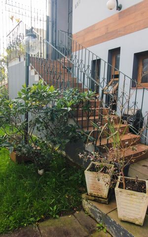 Casa à venda com 292m², 4 quartos e 4 vagas Casa à venda com 292m², 4 quartos e 4 vagasÁrea comum
