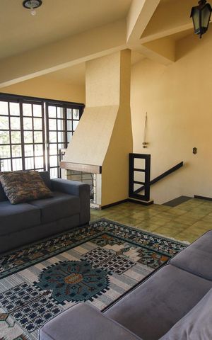 Casa à venda com 292m², 4 quartos e 4 vagas Casa à venda com 292m², 4 quartos e 4 vagasSala 2