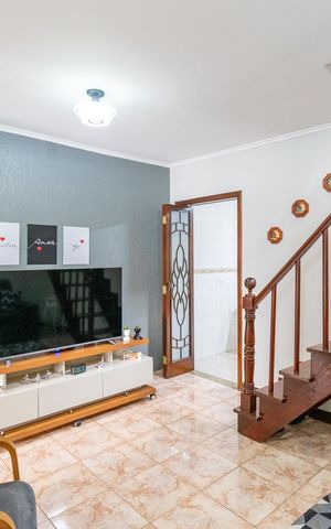 Casa à venda com 472m², 5 quartos e 1 vagaSala