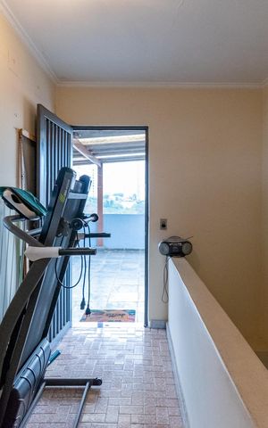 Casa à venda com 472m², 5 quartos e 1 vagaCorredor