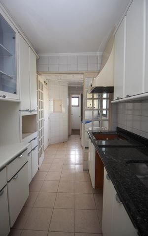 Apartamento à venda com 100m², 3 quartos e 3 vagasCozinha
