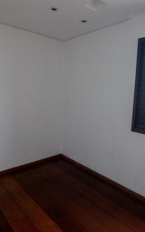 Apartamento à venda com 100m², 3 quartos e 3 vagasQuarto 2
