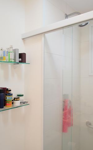 Apartamento à venda com 98m², 2 quartos e 2 vagasBanheiro da Suíte 1