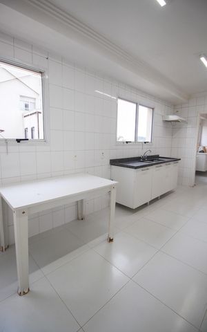Apartamento à venda com 170m², 3 quartos e 3 vagasCozinha