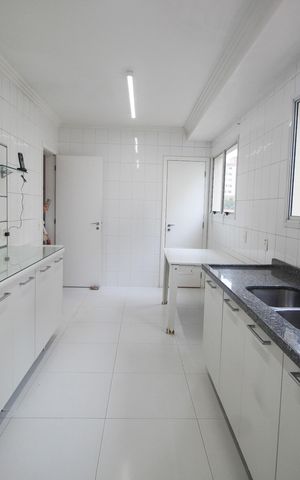 Apartamento à venda com 170m², 3 quartos e 3 vagasCozinha