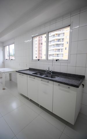 Apartamento à venda com 170m², 3 quartos e 3 vagasCozinha