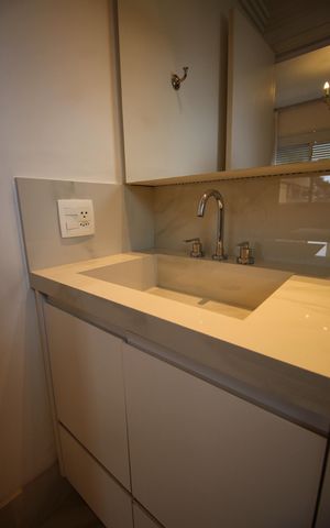 Apartamento à venda com 170m², 3 quartos e 3 vagasBanheiro da Suíte 2