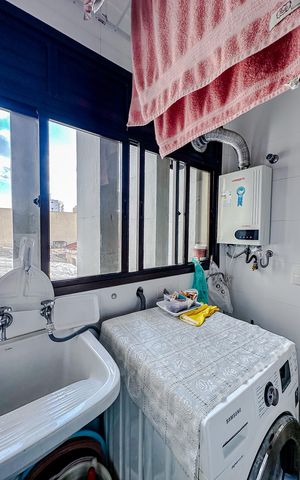 Apartamento à venda com 83m², 3 quartos e 1 vagaÁrea de Serviço