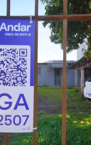Casa à venda com 50m², 2 quartos e 1 vagaPlaquinha