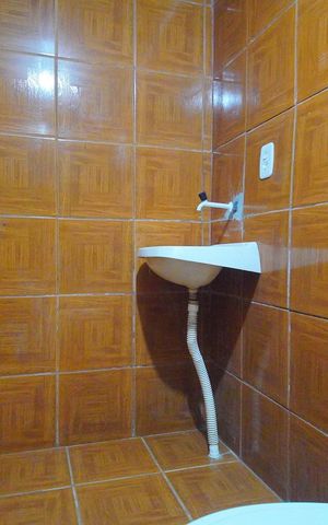 Casa à venda com 50m², 2 quartos e 1 vagaBanheiro