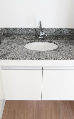 Apartamento para alugar com 37m², 2 quartos e sem vagaBanheiro