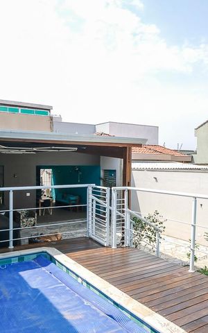 Casa à venda com 442m², 3 quartos e 6 vagasQuintal