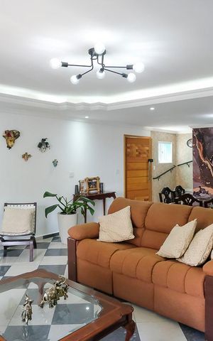 Casa à venda com 442m², 3 quartos e 6 vagasSala